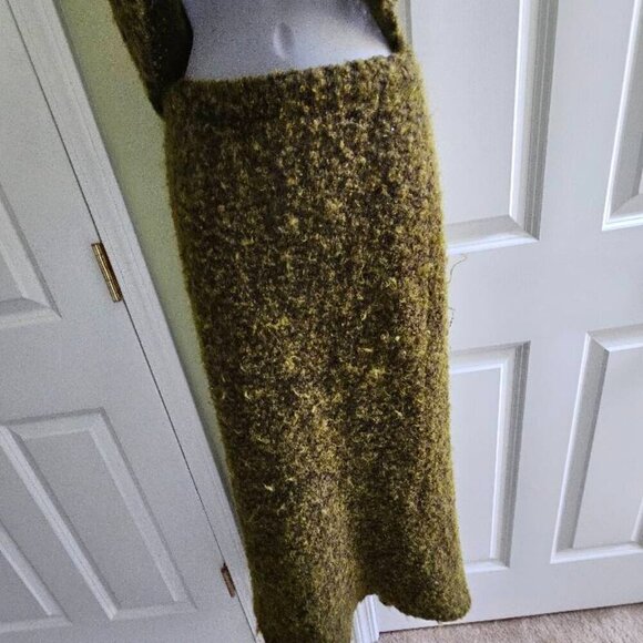 Vintage Design Today's Acrylic & Wool Green Moss Top & Matching Skirt Set - Picture 11 of 15